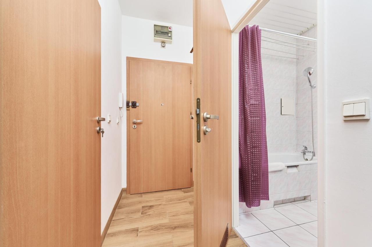 Apartments Wroclaw Legnicka By Noclegi Renters ภายนอก รูปภาพ