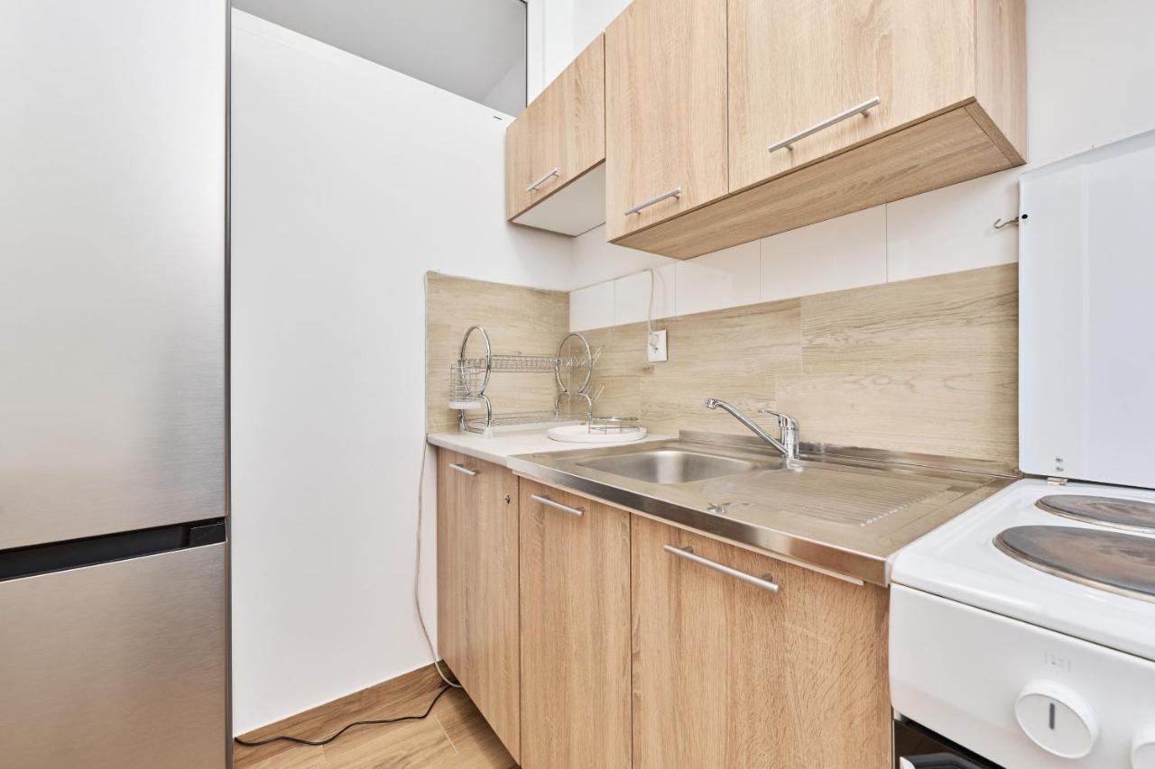 Apartments Wroclaw Legnicka By Noclegi Renters ภายนอก รูปภาพ