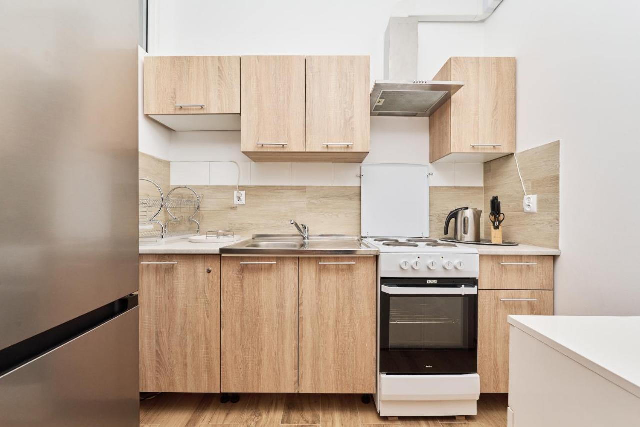 Apartments Wroclaw Legnicka By Noclegi Renters ภายนอก รูปภาพ